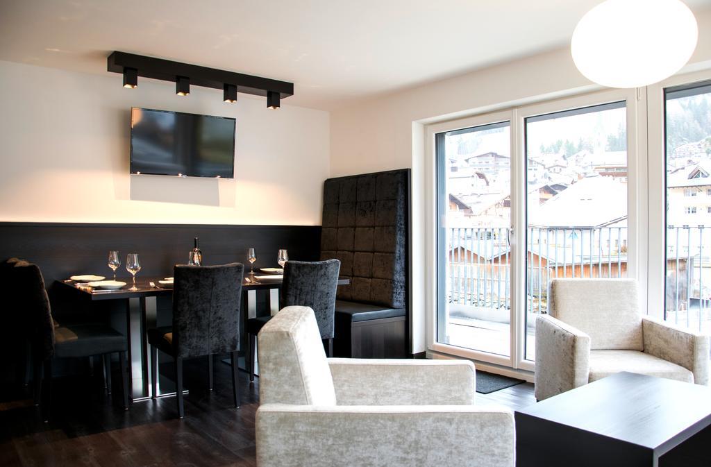 Ischglliving Family Appartements Ruang foto